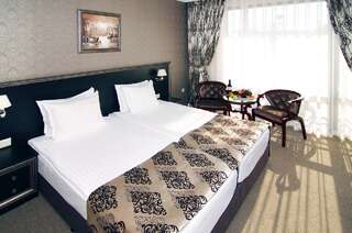 Отель Hotel & SPA Diamant Residence - Все включено Солнечный Берег Двухместный номер с 1 кроватью или 2 отдельными кроватями и балконом-1