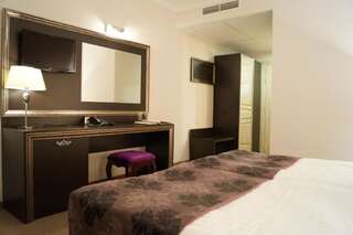 Отель Hotel & SPA Diamant Residence - Все включено Солнечный Берег Двухместный номер с 1 кроватью или 2 отдельными кроватями и дополнительной кроватью-1